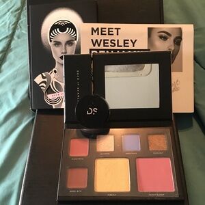 Deck Of Scarlet Makeup Pallet